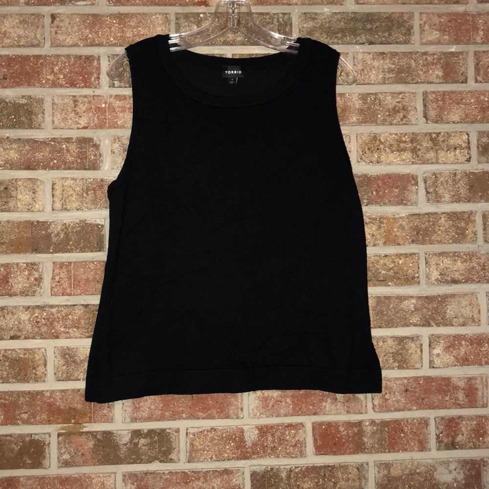Black Sleeveless Sweater